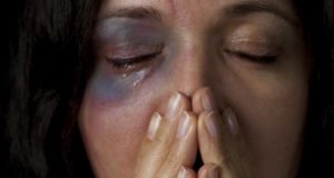 العنف ضد المرأة من الموروثات المجتمعية