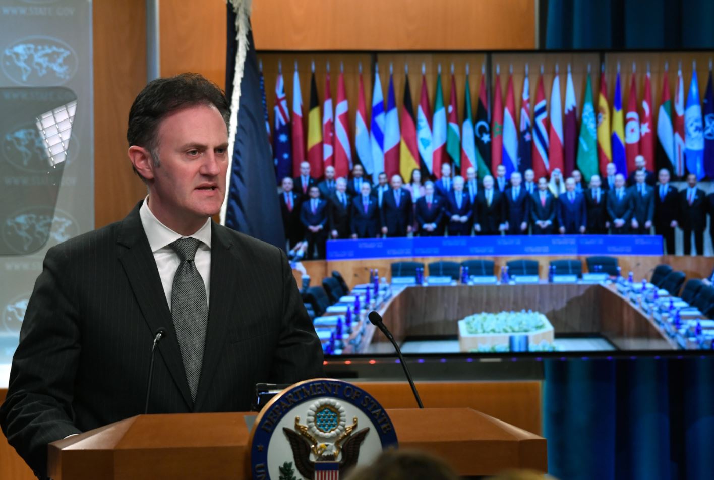 منسق شؤون مكافحة الإرهاب في وزارة الخارجية الأميركية، نيثن سيلز
