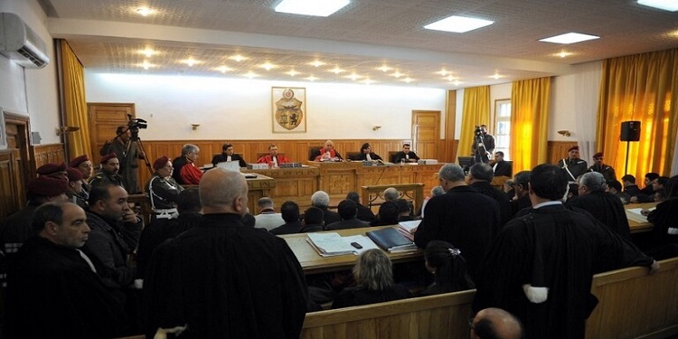 قاعة محاكمة في تونس