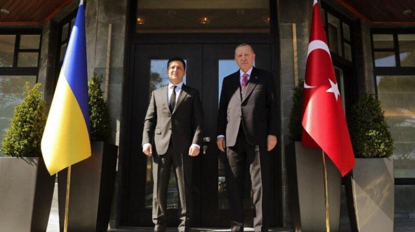 ووصل أردوغان إلى أوكرانيا، الخميس، في زيارة رسمية تلبية لدعوة من نظيره فولوديمير زيلينسكي