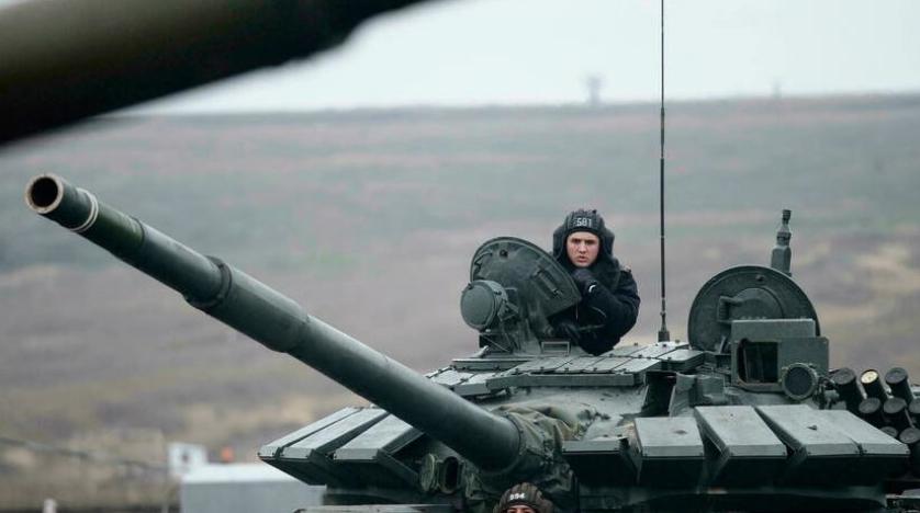 على الرغم من أن روسيا تحاول تصدير أزمتها مع أوكرانيا لشرعنة استعدادها العسكري وحشد قواتها. إلا أن الصراع في مضمونه هو مواجهة بين الاستراتيجية الروسية والقوات الغربية الداعمة لأوكرانيا