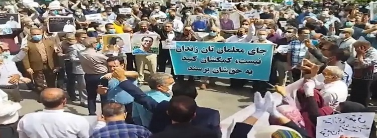 الأمن الإيراني يقتل المحتجين